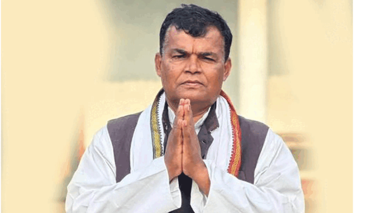 सिरहा- ३ का जसपा नेपालका उम्मेदवार ४ लाख नगदसहित पक्राउ